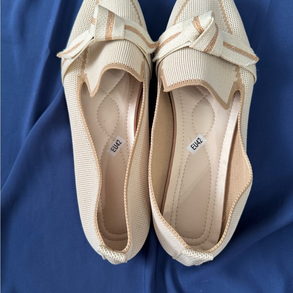 SHEIN Cream Textured Loafers